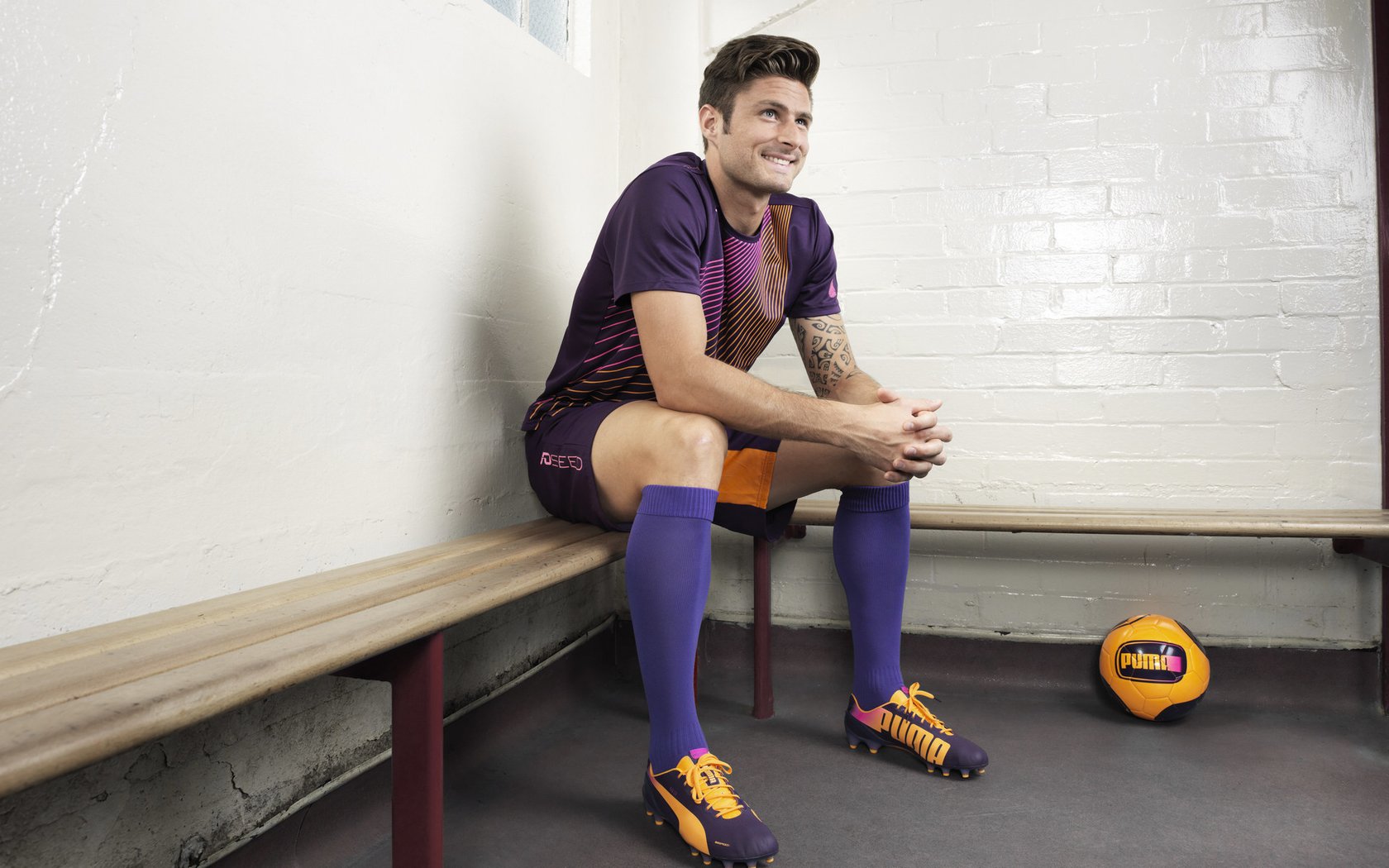 巴雷拉一锤定音，利物浦非典型胜利击溃卡塔尔资本阴影